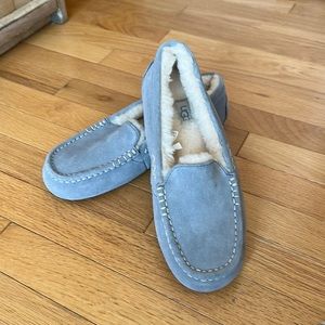 UGG Ansley Shearling Slippers Loafers Blue Gray Suede Women’s 9 New Without Tags
